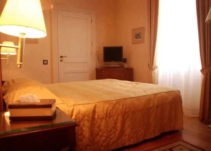 Siora Vittoria Boutique Korfu