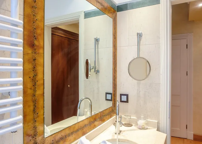 Siora Vittoria Boutique