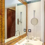 Siora Vittoria Boutique