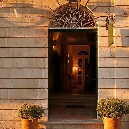 Siora Vittoria Boutique Corfu (city)