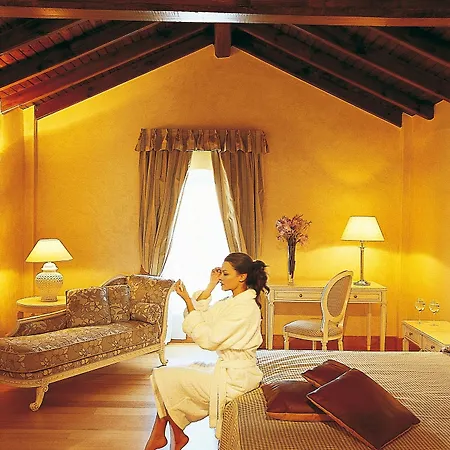 Siora Vittoria Boutique Hotel 4*