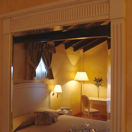 Siora Vittoria Boutique Hotel 4*