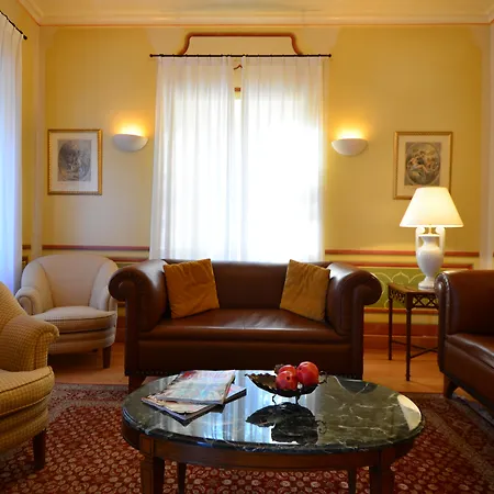 Siora Vittoria Boutique Corfu (city)
