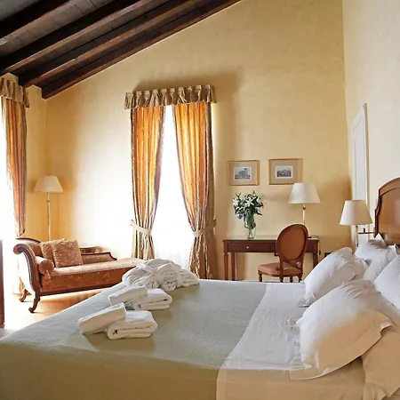 Siora Vittoria Boutique